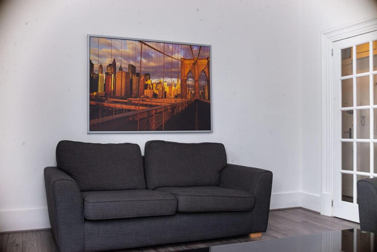 Entire Fabulous 2Bedroom First Floor Flat Located Within Close Proximity To City Centre & University Of Aberdeen With Private Parking المظهر الخارجي الصورة