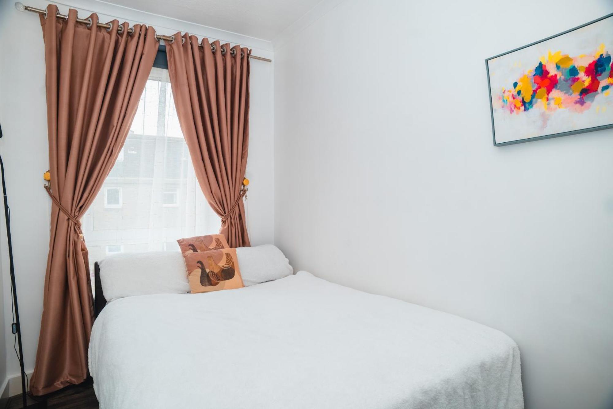 Entire Fabulous 2Bedroom First Floor Flat Located Within Close Proximity To City Centre & University Of Aberdeen With Private Parking المظهر الخارجي الصورة