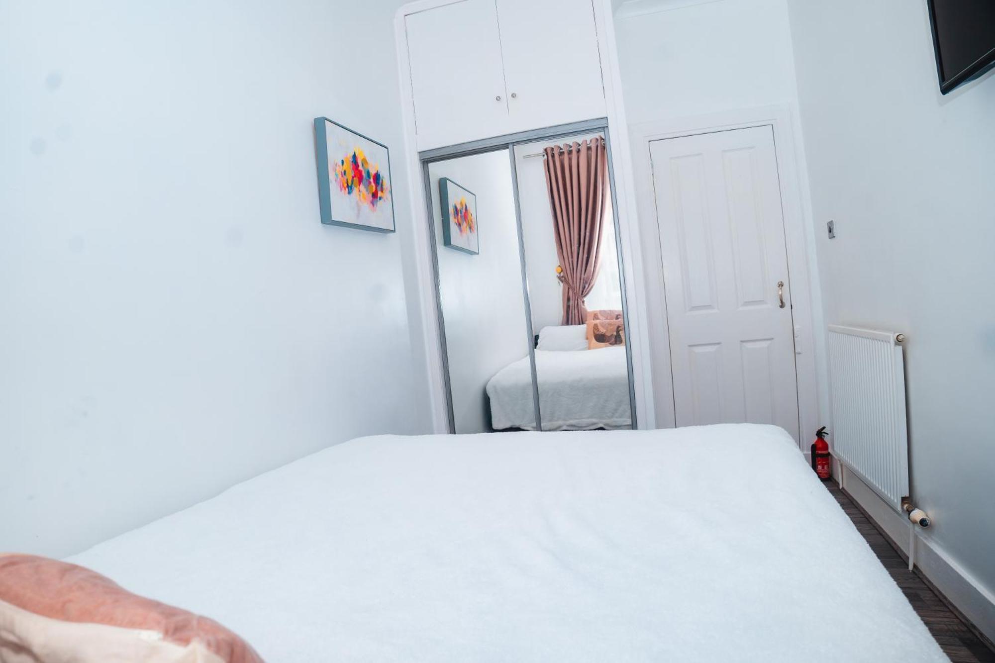 Entire Fabulous 2Bedroom First Floor Flat Located Within Close Proximity To City Centre & University Of Aberdeen With Private Parking المظهر الخارجي الصورة