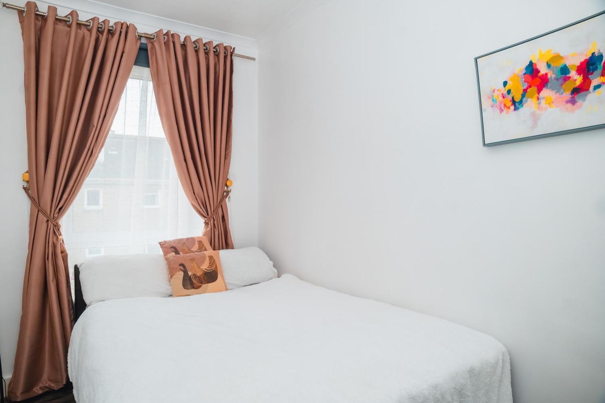 Entire Fabulous 2Bedroom First Floor Flat Located Within Close Proximity To City Centre & University Of Aberdeen With Private Parking المظهر الخارجي الصورة